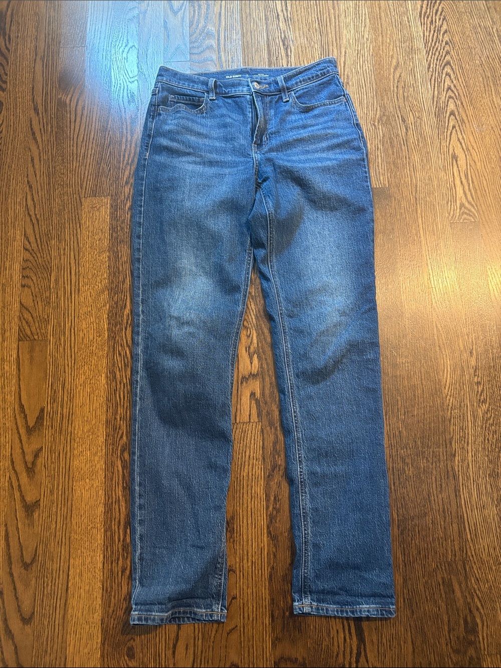 Old Navy Mid Rise Wow Boyfriend Straight Leg Jeans - Dark Blue Wash. Size 4 TALL